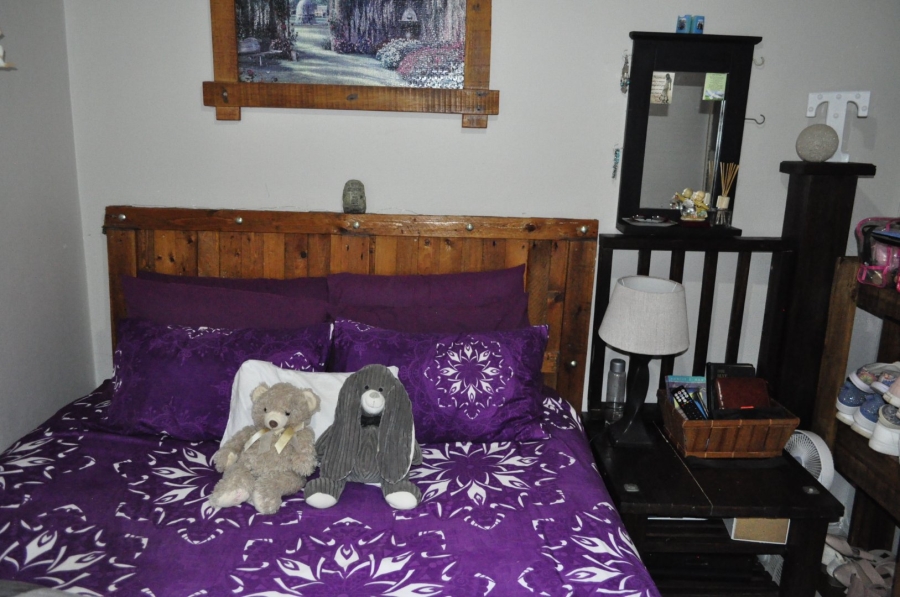 6 Bedroom Property for Sale in Wavecrest Eastern Cape